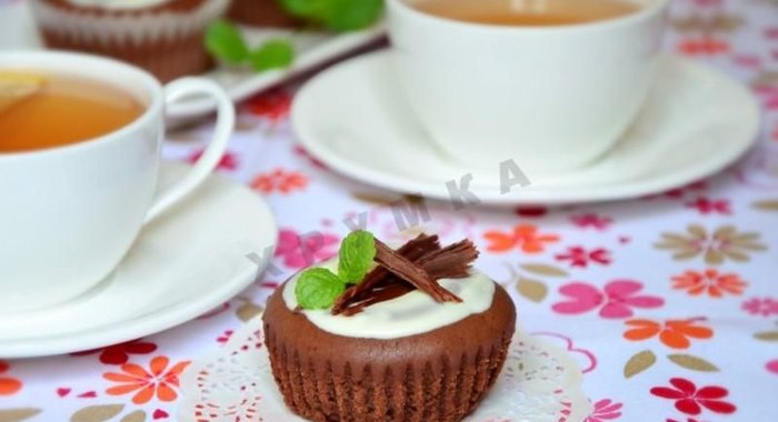 Шоколадные кексы с творожной начинкой