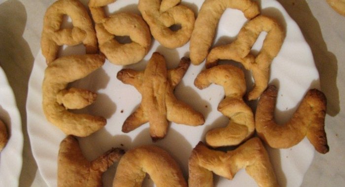 Печенье в виде букв