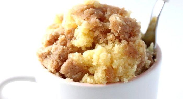 Сметанный кекс с корицей в микроволновке