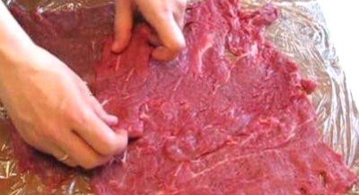 Мясной рулет