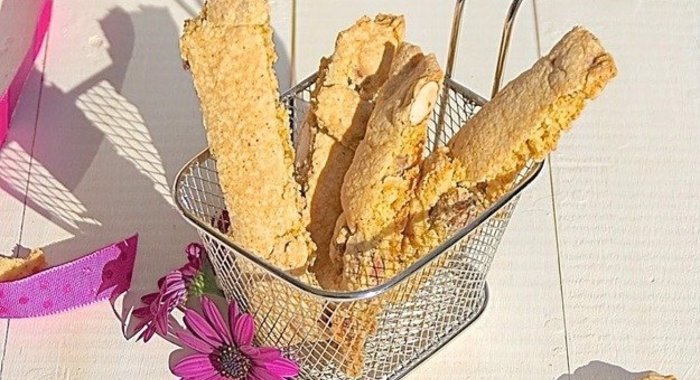 Миндальное печенье с бобами тонка