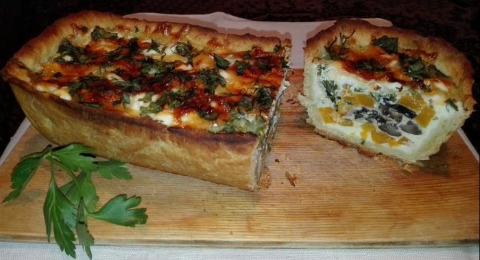 Сливочный пирог с тыквой и грибами