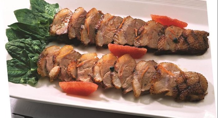 Кекс с изюмом