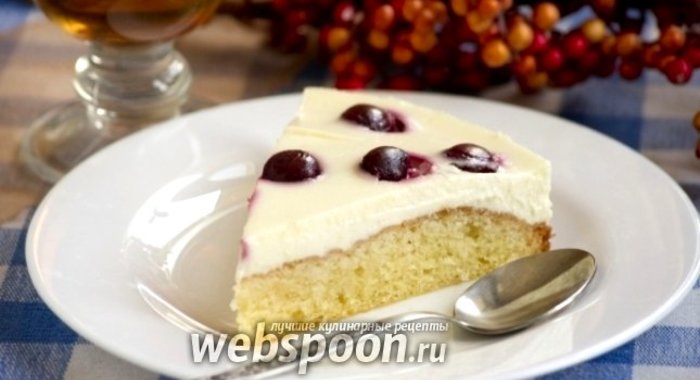 Пирог с вишней и заварным кремом