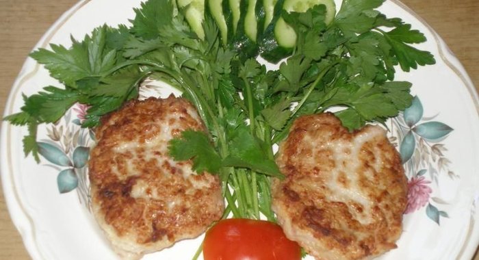 Котлеты из индейки с кабачками