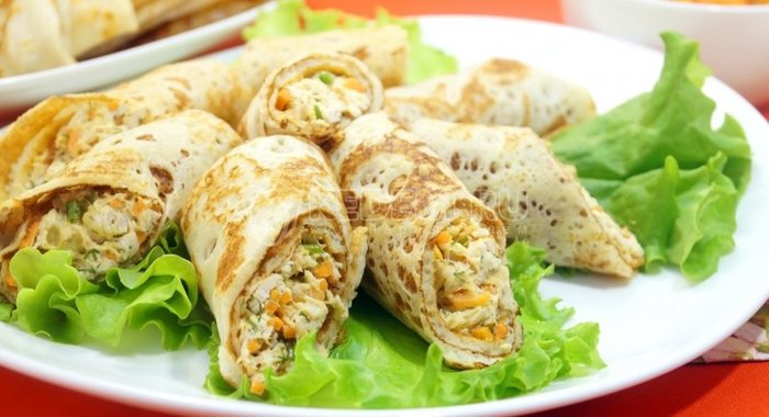 Блины с курицей и морковью по-корейски