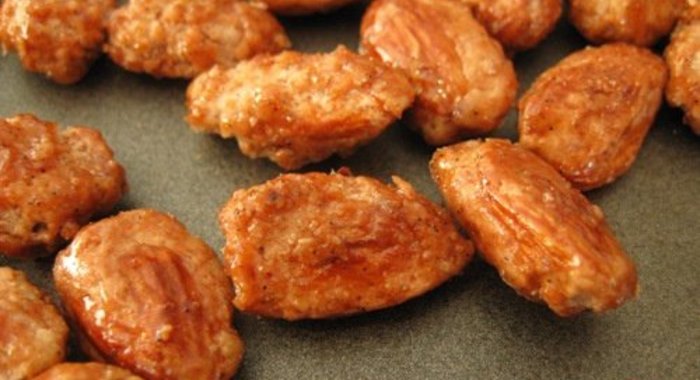 Сахарный миндаль