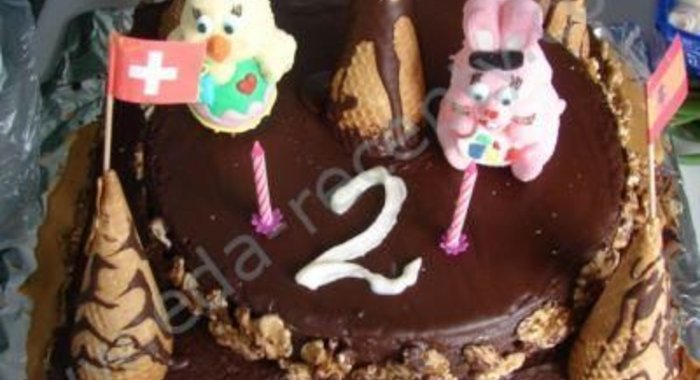 Торт Сникерс с шоколадом и сгущенным молоком