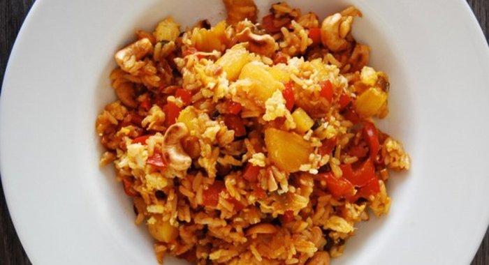 Рис с ананасом и кешью