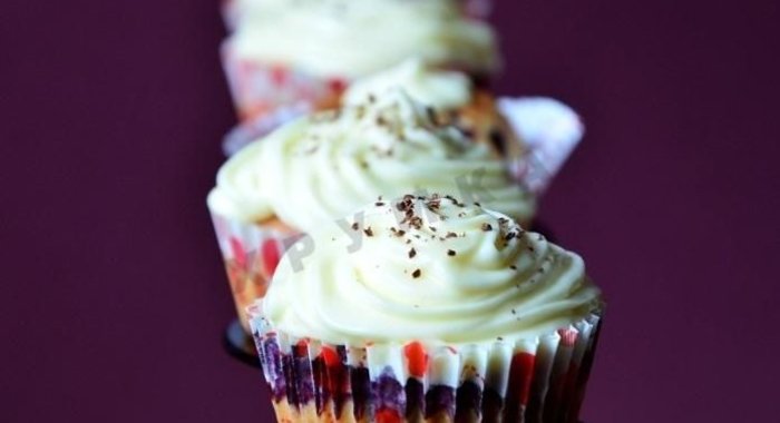 Сметанные кексы с черникой