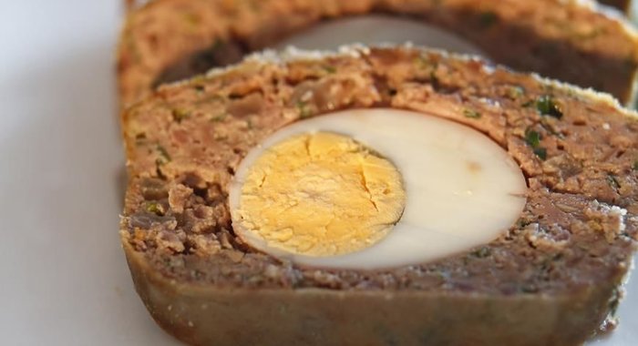 Пасхальная балканская запеканка из потрохов