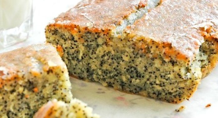 Кекс с лимонной цедрой и маком