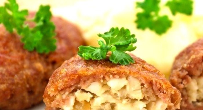 Зразы (котлеты с яичной начинкой)
