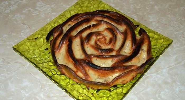 Яблочный пирог Роза