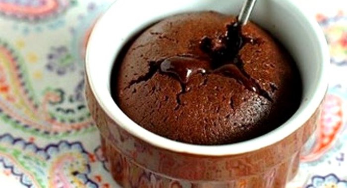 Брауни с жидкой начинкой