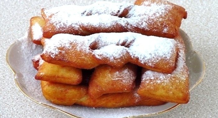 Воздушный хворост на кефире