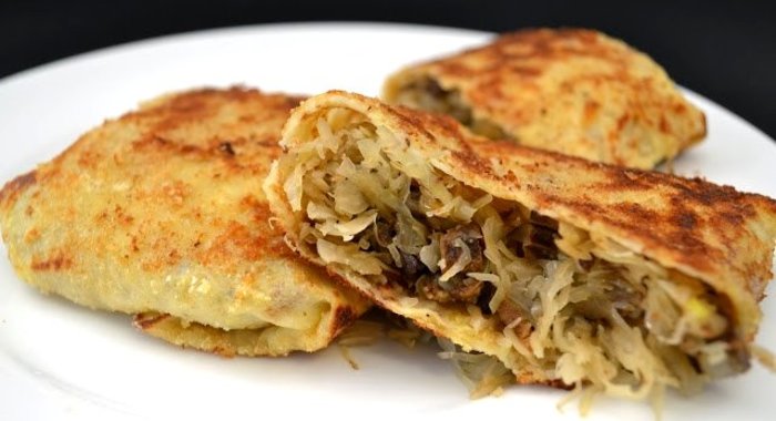 Блинчики с капустой и грибами