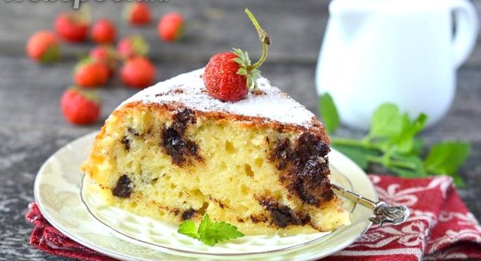 Творожный кекс с шоколадом в мультиварке