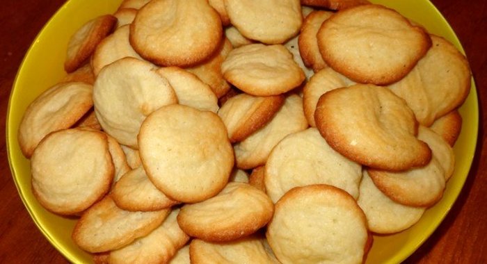 Сливочное песочное печенье