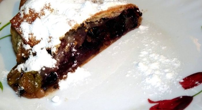 Штрудель из бездрожжевого теста