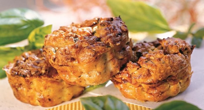 Творожная запеканка с сыром и травами