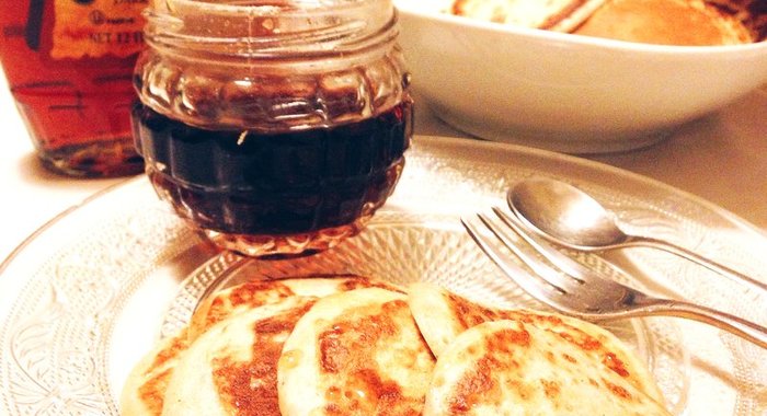 Банановые мини-блинчики с корицей (без яиц)