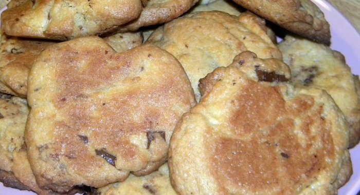Домашнее печенье с шоколадными кусочками