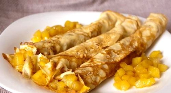 Французские крепы с яблочной начинкой