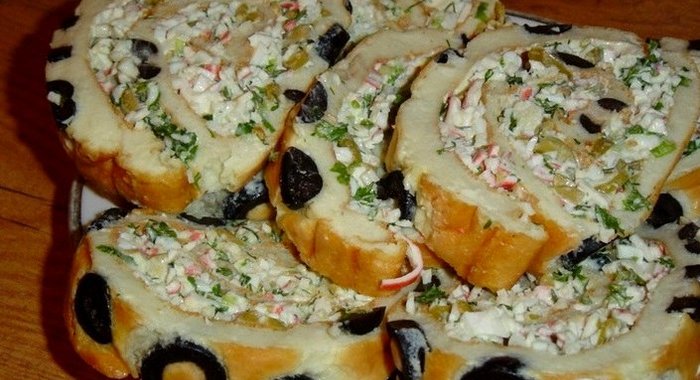 Рулет из заварного теста с начинкой