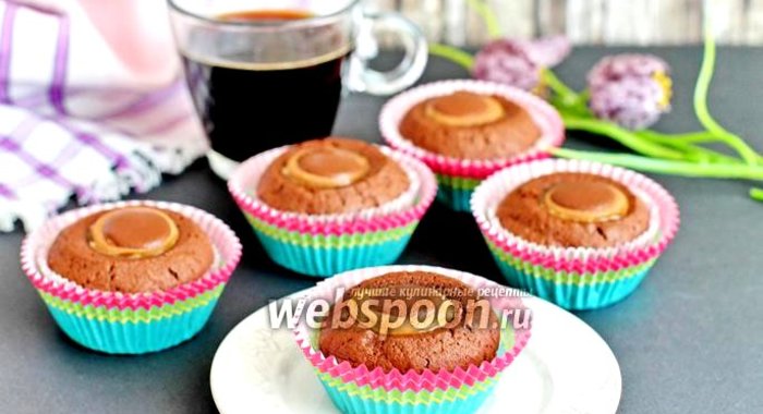 Кексы с конфетами