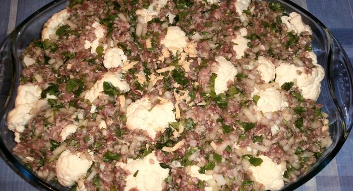 Запеканка с цветной капустой и фаршем