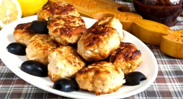 Котлетки из индейки с лимоном