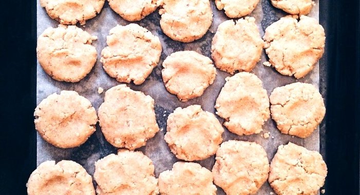 Новогоднее миндальное печенье