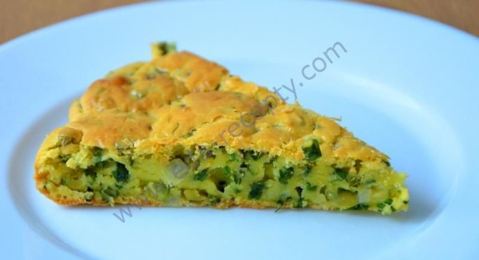 Быстрый заливной пирог с зеленым луком