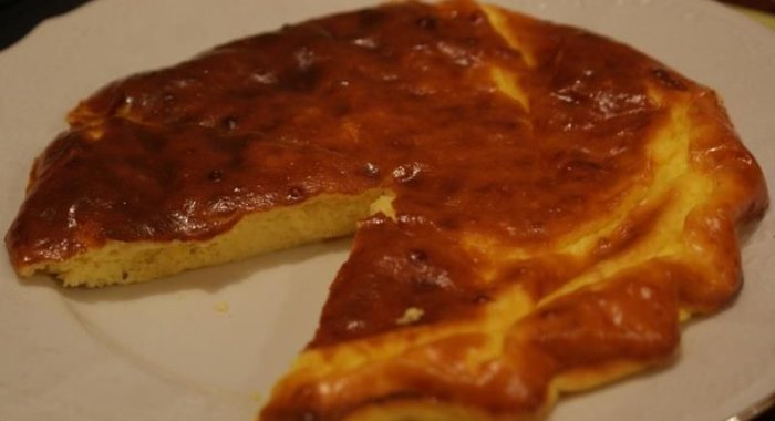 Простая творожная запеканка в духовке