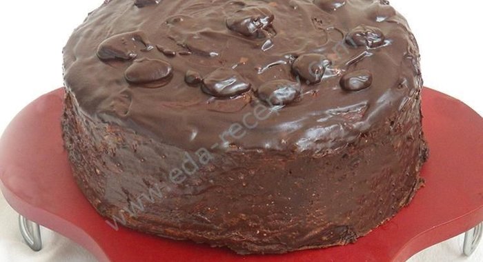 Шоколадный блинный торт с творожным кремом