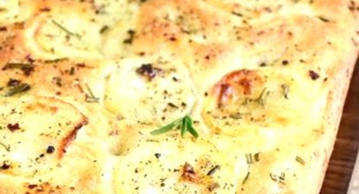 Фокачча с картофелем и розмарином