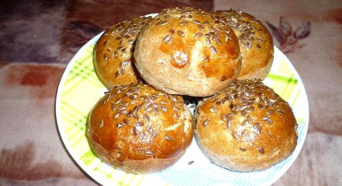 Булочки ржаные с луком