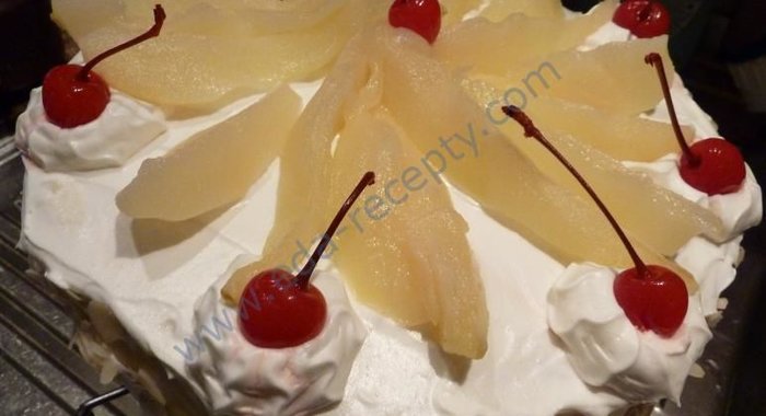 Торт со взбитыми сливками