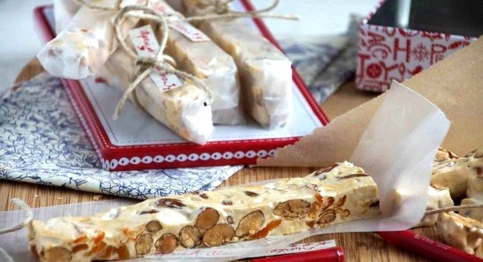 Мягкая нуга с орехами и курагой (Torrone morbido)