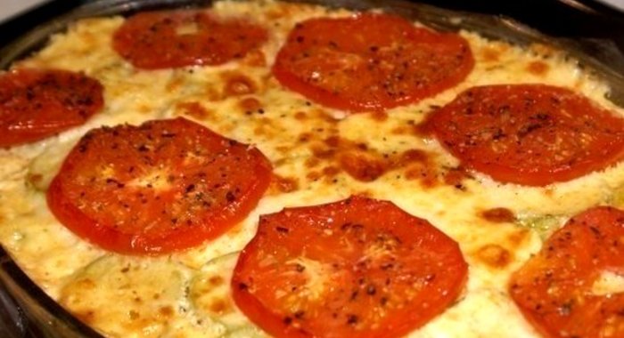 Запеканка с фаршем и помидорами