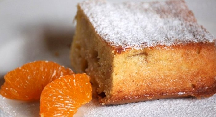Нежный пирог с мандаринами и бананами