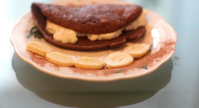 Шоколадный овсяноблин с творогом