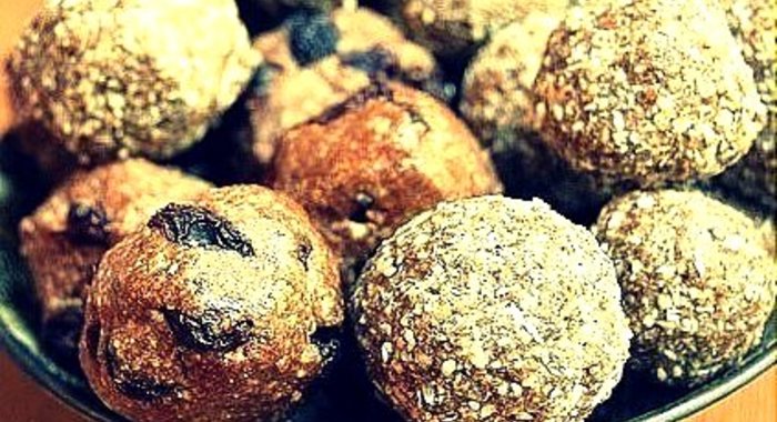 Миндальные трюфели с корицей