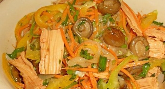 Спаржа с морковью по-корейски