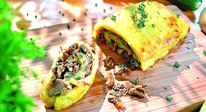 Постный картофельный рулет