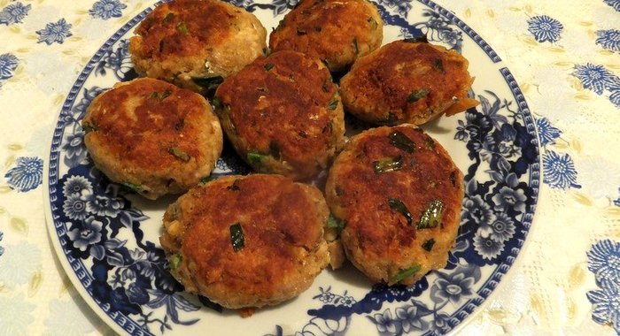 Котлеты из консервированной горбуши