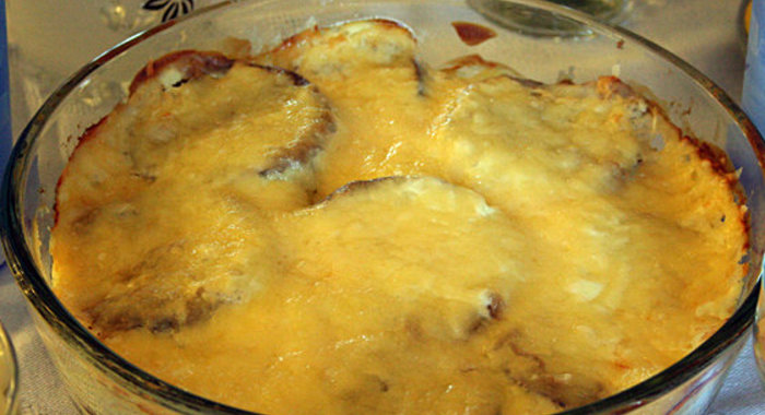 Пикантные баклажаны с сыром