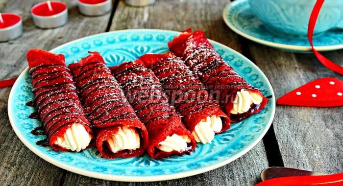 Блинчики «Red Velvet» с маскарпоне и малиной