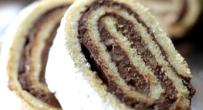 Рулет с орехово-шоколадным кремом